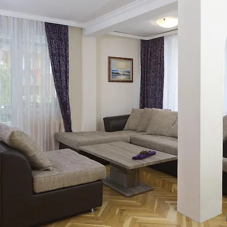 Atavel Konukevi Misivri